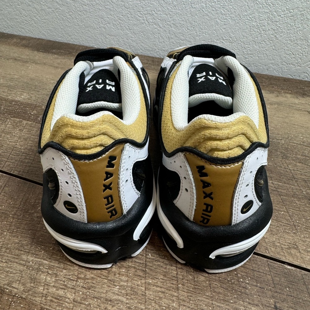 SAMPLE Nike Air Max Tailwind 4 Metallic Gold Men's Size 9 US NEW Sneakers - Picture 3 of 7
